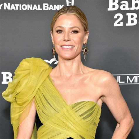 julie bowen hot|Modern Family 's Julie Bowen Clarifies Her Sexuality .